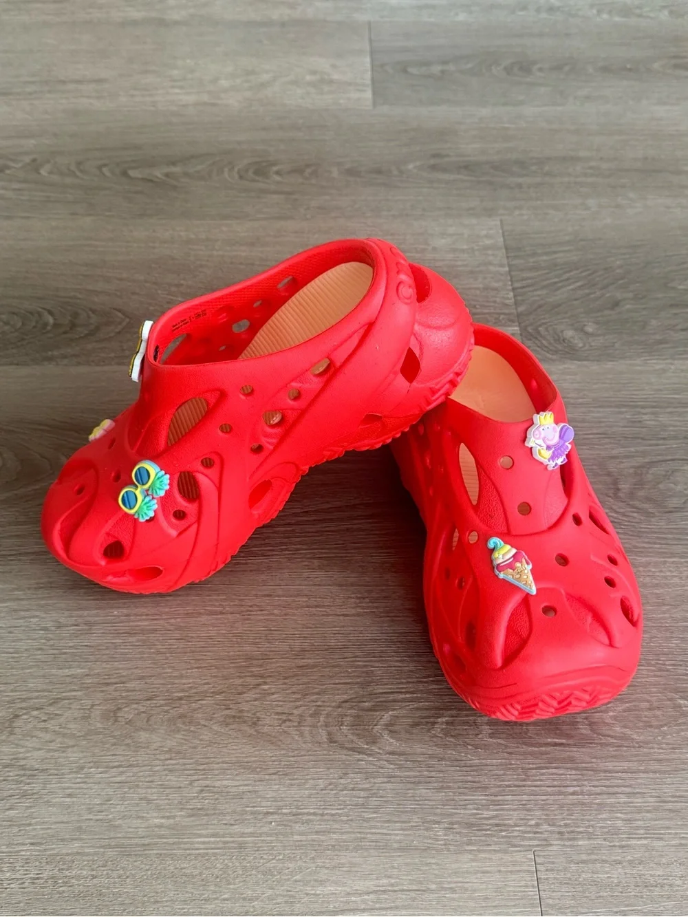 Crocs Echo Clog Style Red Futuristic Sandals Shoes with Jibbitz Women's Size 7